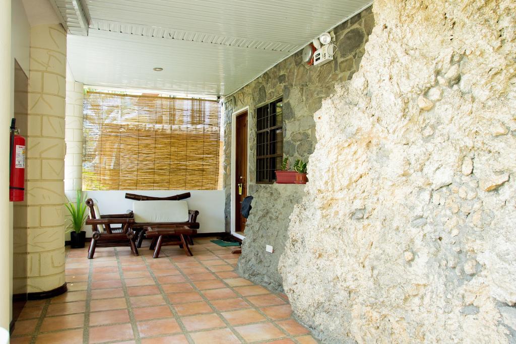 Greenyard Inn Manoc-Manoc Dış mekan fotoğraf