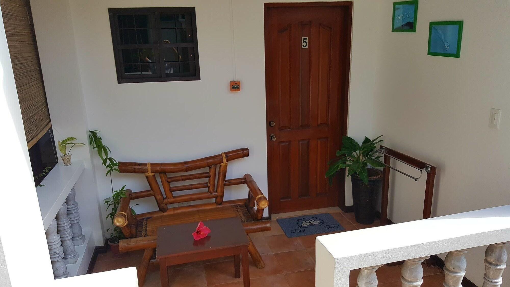 Greenyard Inn Manoc-Manoc Dış mekan fotoğraf